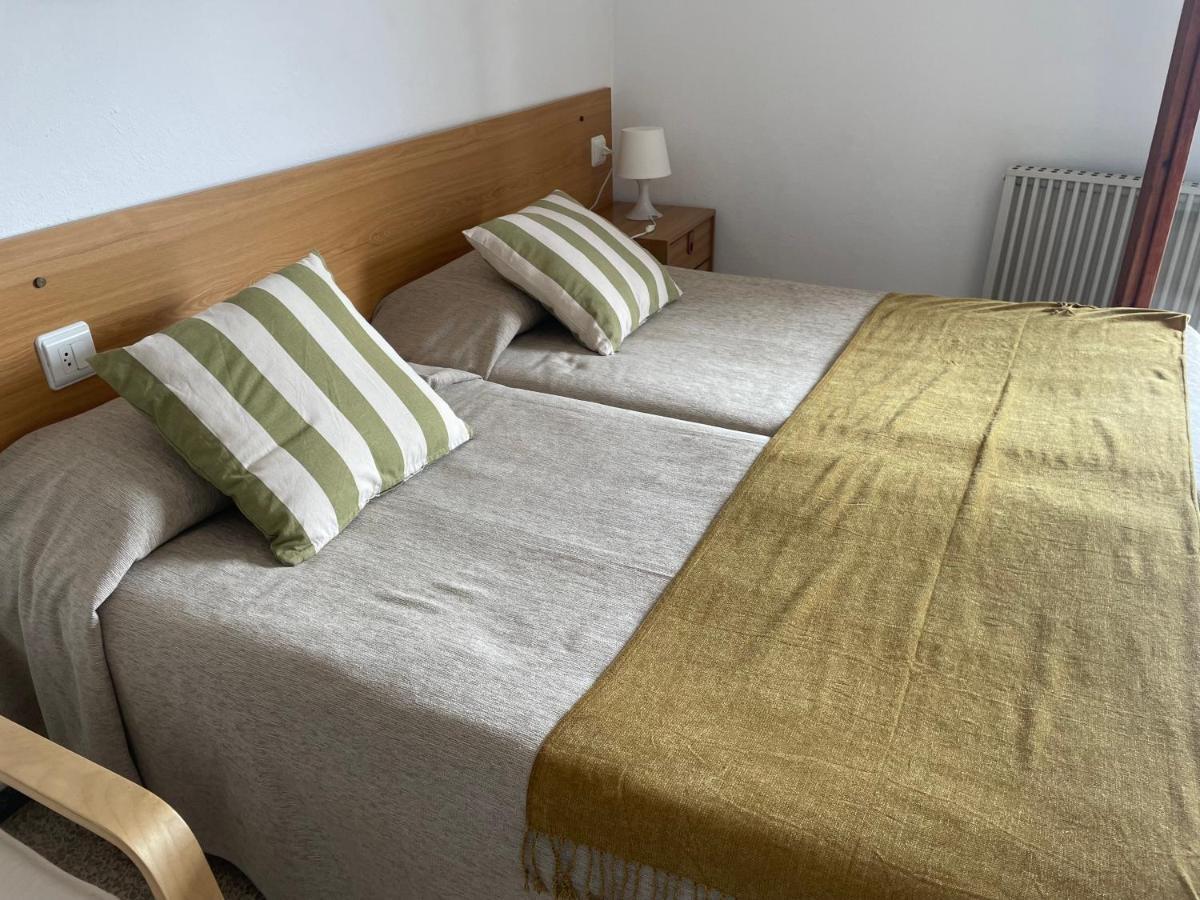Apartamentos El Sol Tossa de Mar Bagian luar foto