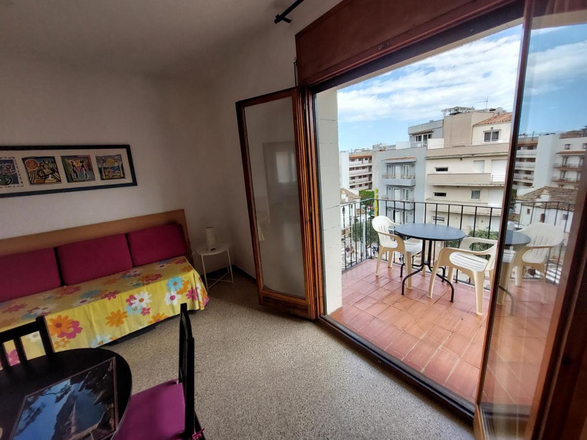 Apartamentos El Sol Tossa de Mar Bagian luar foto